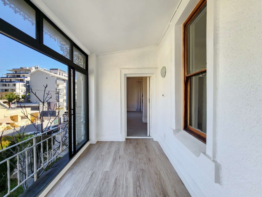 To Let 3 Bedroom Property for Rent in Sea Point Western Cape